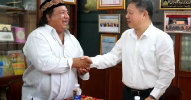 Lãnh đạo TP.HCM thăm cộng đồng Hồi giáo nhân đại lễ Raya Idil Adha