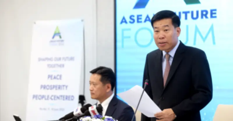 Lãnh đạo Việt Nam và ASEAN bàn về an ninh năng lượng tương lai
