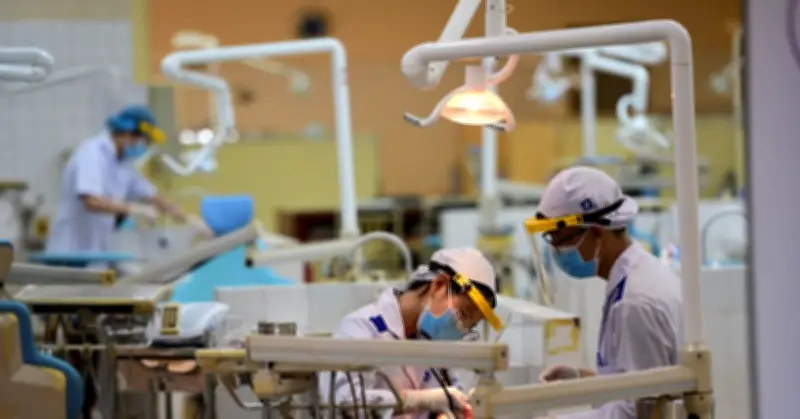Loạt trường xét tuyển ngành Y Dược bằng tổ hợp có môn Văn, Sử, Địa