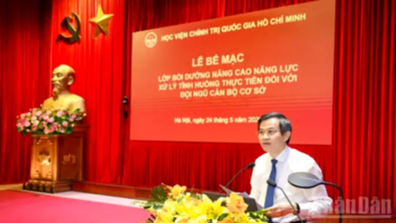 Lớp bồi dưỡng nâng cao năng lực xử lý tình huống thực tiễn cho cán bộ cấp cơ sở năm 2026 thành công tốt đẹp