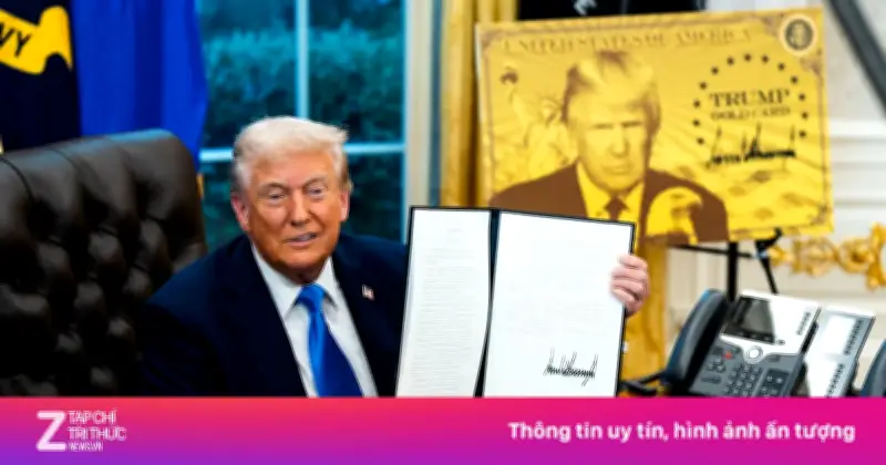 Luật sư của Melania Trump khuyên tránh xa 'visa vàng' của ông Trump