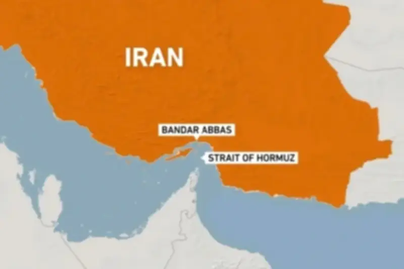 Mỹ liên tiếp không kích cảng Bandar Abbas của Iran, leo thang căng thẳng tại eo biển Hormuz