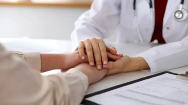 Ám ảnh bệnh tật kéo dài: Nam thanh niên 27 tuổi nhập viện trong hoảng loạn