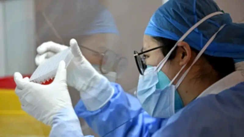 Mỹ rà soát toàn bộ phòng thí nghiệm sinh học tài trợ nước ngoài