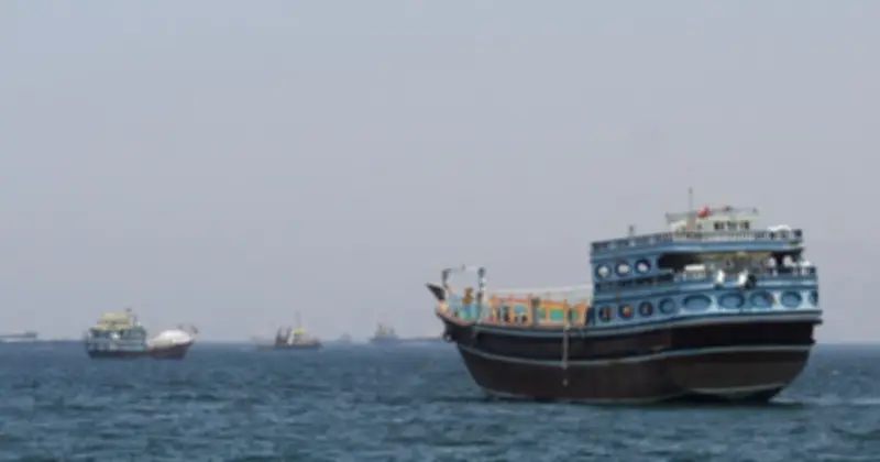 Mỹ tạm dừng Dự án Tự do tại eo biển Hormuz để đàm phán với Iran