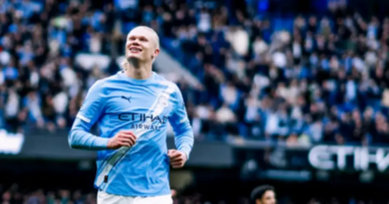 Man City thắng đậm Brentford, rút ngắn cách biệt với Arsenal còn 2 điểm