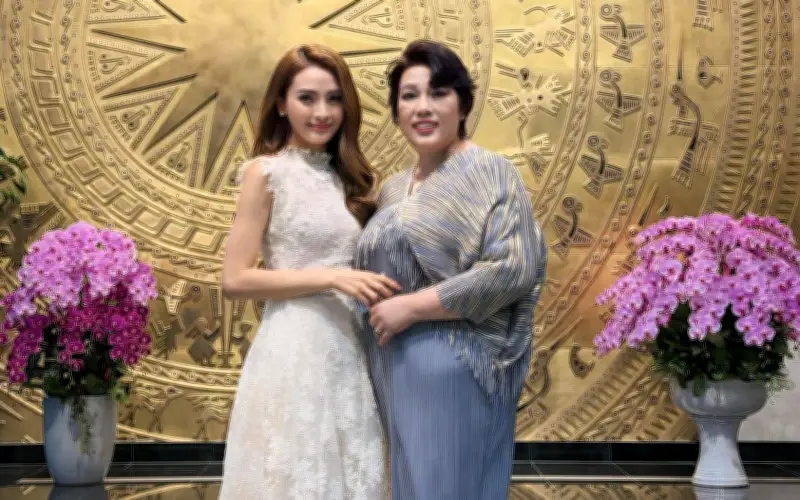 MC Huyền Trang khóc kể chuyện lần đầu tâm sự với mẹ chồng