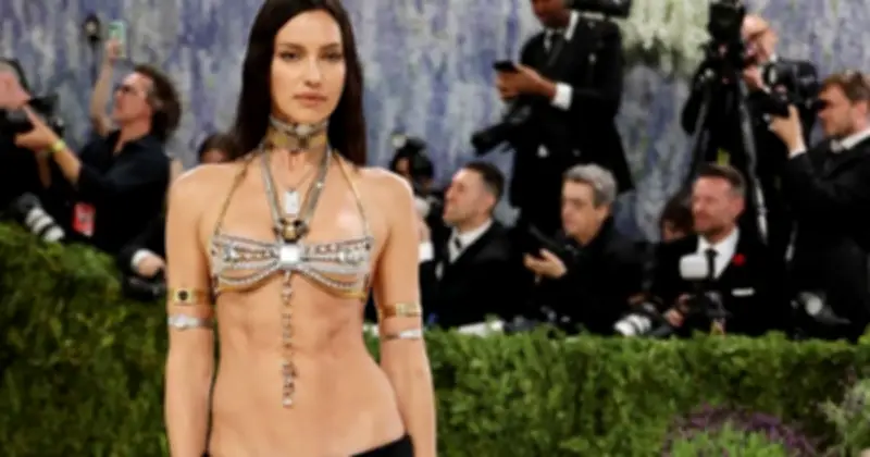 Met Gala 2026: Dàn sao nữ đua nhau hở bạo với dress code 'Fashion Is Art'