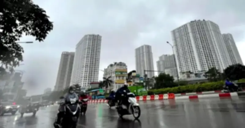Miền Bắc tiếp tục mưa dông, vùng ven biển có mưa rất to trên 100mm