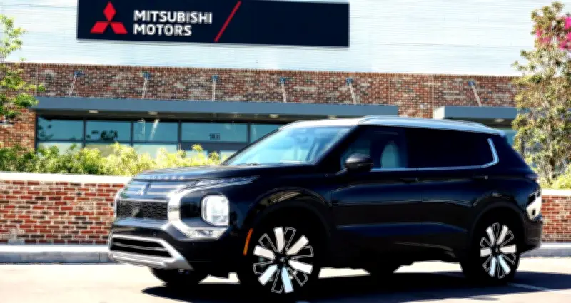 Mitsubishi tại Mỹ lao đao: Đại lý ồ ạt rút lui, doanh số thấp kỷ lục