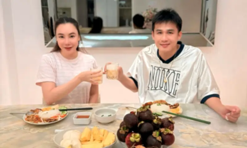 Món tằm cơm cháy mà Hồ Quỳnh Hương làm đãi chồng có gì đặc biệt?