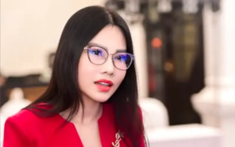 Mrs Earth Vietnam 2026 mồ côi cha mẹ năm 3 tuổi và hành trình vươn lên đầy nghị lực