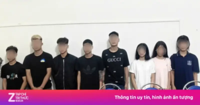 Mâu thuẫn chơi game online, nữ sinh bị xé quần áo quay video làm nhục