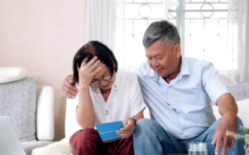 Mua nhà tiền tỷ cho cha mẹ dưỡng già: Bài học cay đắng về tinh thần