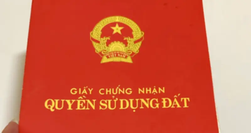 Mua đất có sổ đỏ bằng giấy viết tay từ 1999: Giờ có được sang tên?