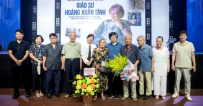 Nữ giáo sư Toán học đầu tiên của Việt Nam hiếm hoi xuất hiện ở tuổi 93