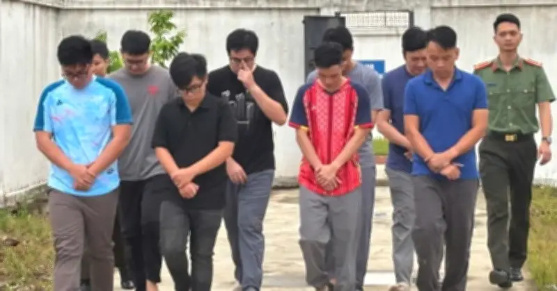 Đường dây đánh bạc xuyên quốc gia rửa tiền qua hơn 1.000 đại lý