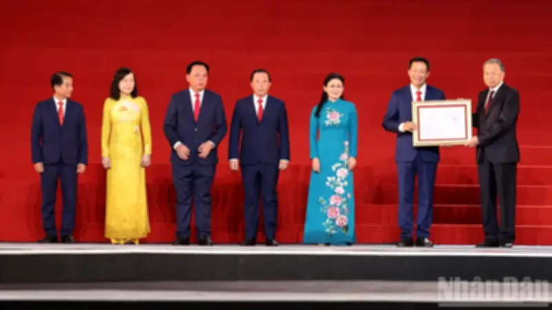 Đồng Nai đón nhận Huân chương Lao động hạng Nhất từ Tổng Bí thư