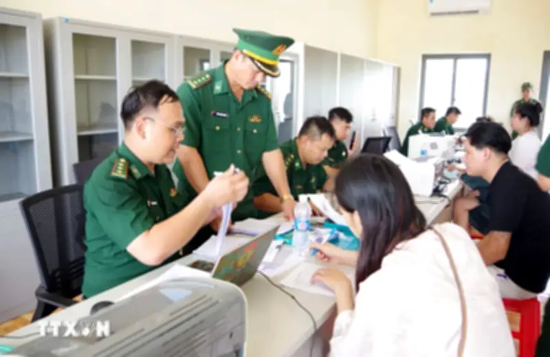 Đồng Nai tiếp nhận 18 công dân do Campuchia trao trả