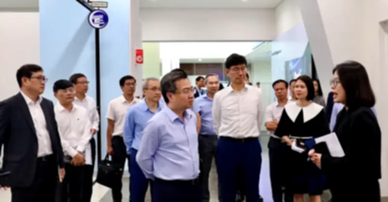 Ông Nguyễn Thanh Nghị đề nghị Samsung đào tạo chuyên gia chất lượng cao về AI