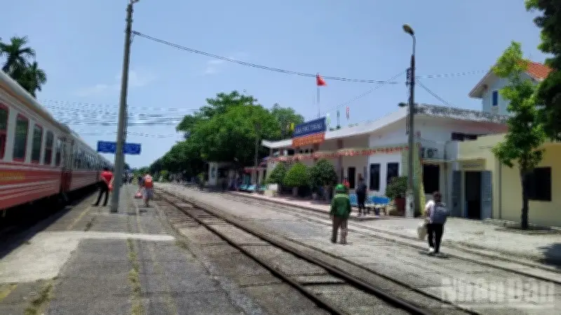 Đường sắt giảm giá vé, khuyến mại mua 3 tặng 1 dịp hè 2026