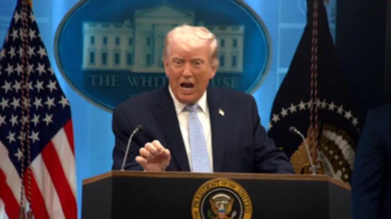 Ông Trump cảnh báo Iran, Tehran đưa ra đề xuất hòa bình mới