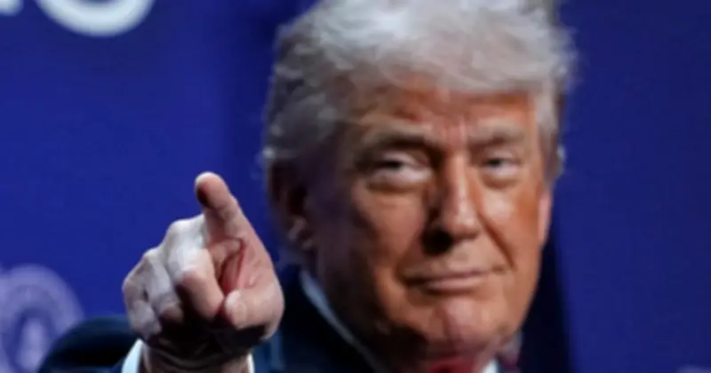 Ông Trump tuyên bố tăng thuế ô tô nhập khẩu từ EU lên 25%