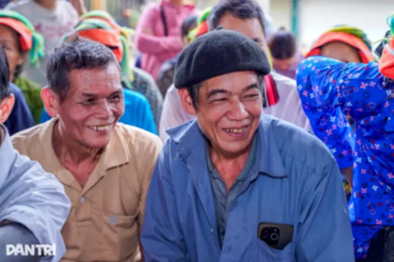 Người dân xứ Lạng háo hức chờ ngày khám sức khỏe miễn phí