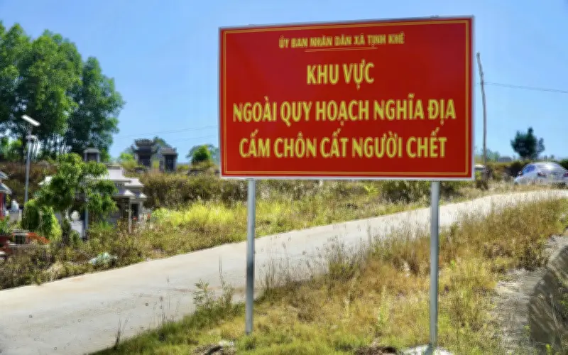 Người dân đổ xô mua 'đất mộ' trái phép gần nghĩa địa, chính quyền bó tay