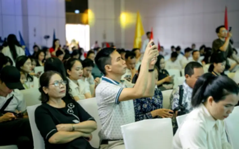 Người Hà Nội đổ về Cần Giờ tìm không gian sống trong lành, 'chữa lành' sức khỏe