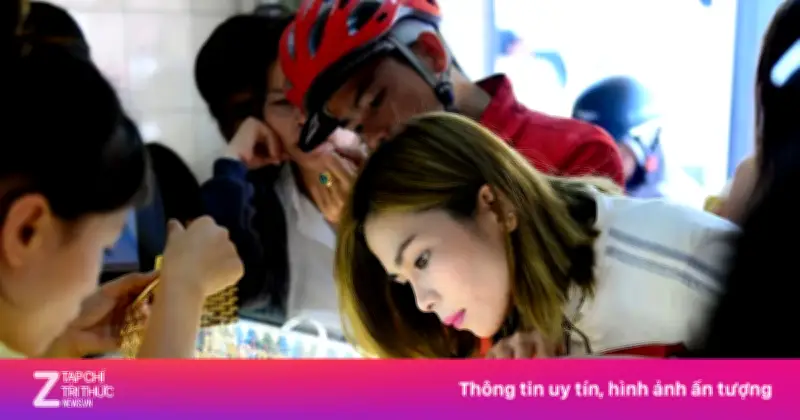 Người mua vàng tháng 4 lỗ nặng khi giá lao dốc hơn 12 triệu đồng mỗi lượng