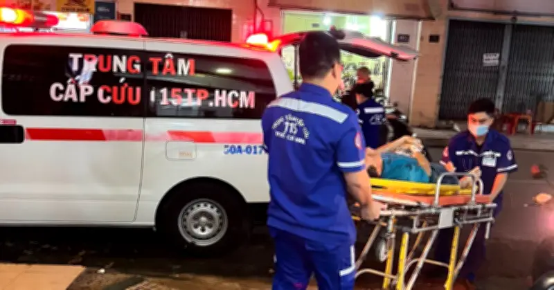 Người đàn ông bất ngờ đổ gục trước phòng khám