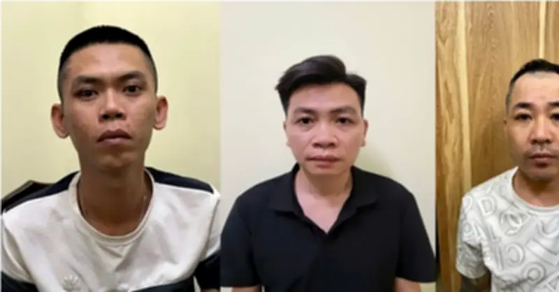 Người đàn ông nước ngoài đi một mình rồi cướp 2,4kg vàng đem bán