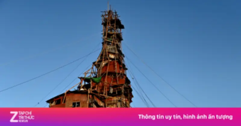Ngôi nhà kim tự tháp kỳ lạ bị phá dỡ vì an toàn ở Trung Quốc