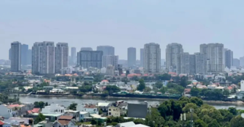 Người phụ nữ không biết chữ bán đất 2,2 tỷ, hợp đồng chỉ ghi 100 triệu