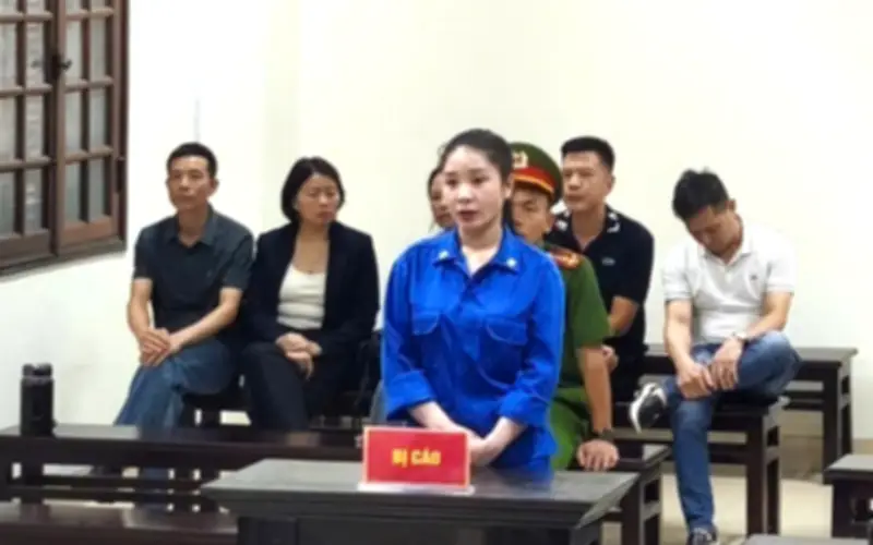 Người phụ nữ vận chuyển 4kg vàng qua biên giới lãnh án 16 năm tù