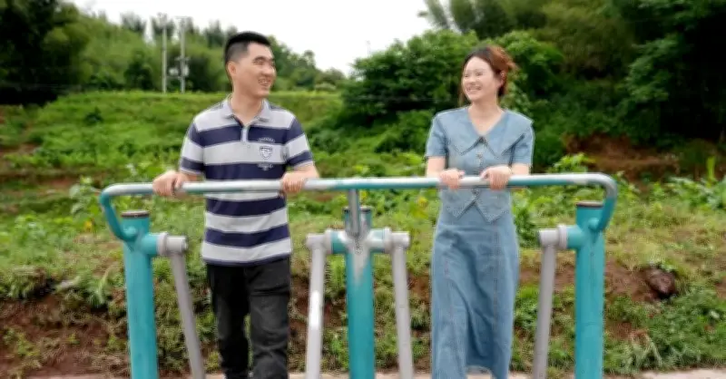 Người vợ quyết hiến thân cứu chồng con: 'Em ở đây, gia đình mình vẫn còn'