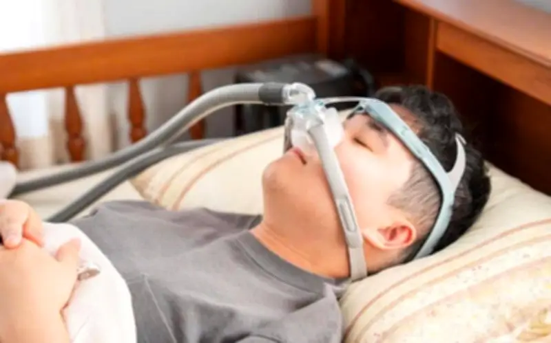 Ngưng thở khi ngủ: Nhiều người mắc mà không biết, cảnh báo biến chứng nguy hiểm