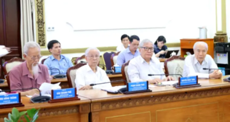 Nguyên lãnh đạo Trung ương và TP.HCM hiến kế cho luật đô thị đặc biệt