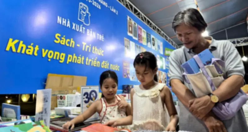 Ngày hội văn hóa đọc Đà Nẵng thu hút phụ huynh đưa con đến với sách