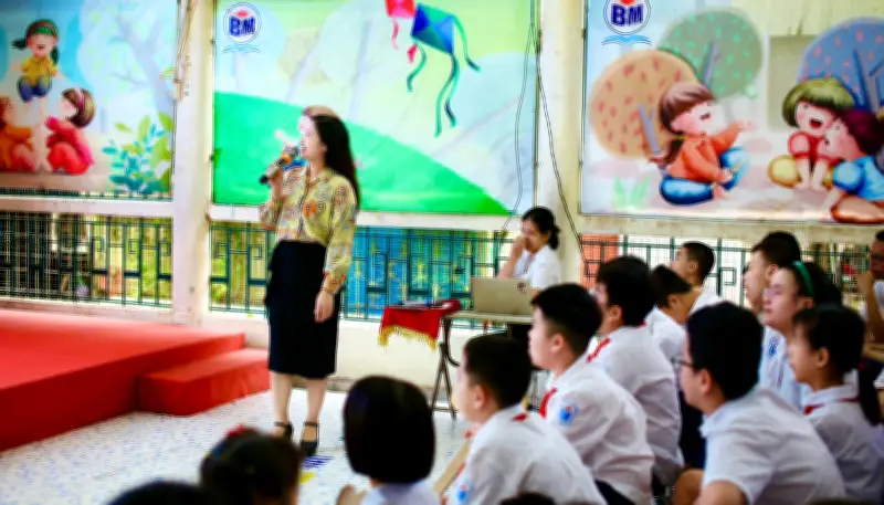 Nhà thơ Lữ Mai giao lưu tại Trường Tiểu học Bình Minh, lan tỏa tình yêu thơ ca