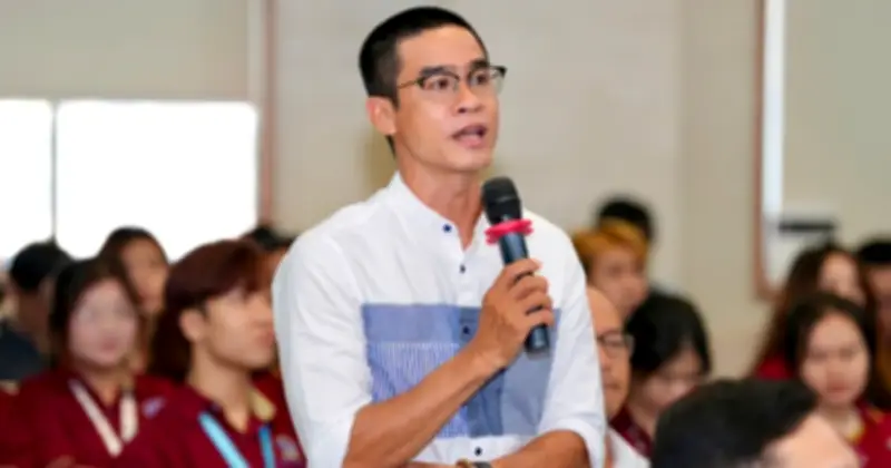 Nhà thơ Nguyễn Phong Việt làm giám khảo cuộc thi Sống đẹp lần VI