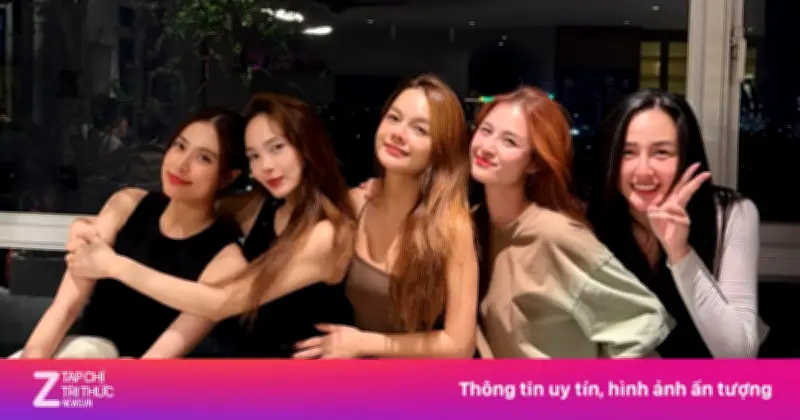 Nhóm bạn thân showbiz: Đông Nhi, Hoàng Thùy Linh hội ngộ sau thời gian dài