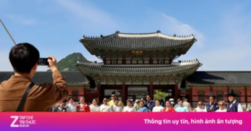 Nhóm nhạc BTS kéo khách Việt đổ xô đi Hàn Quốc vượt mức trước đại dịch