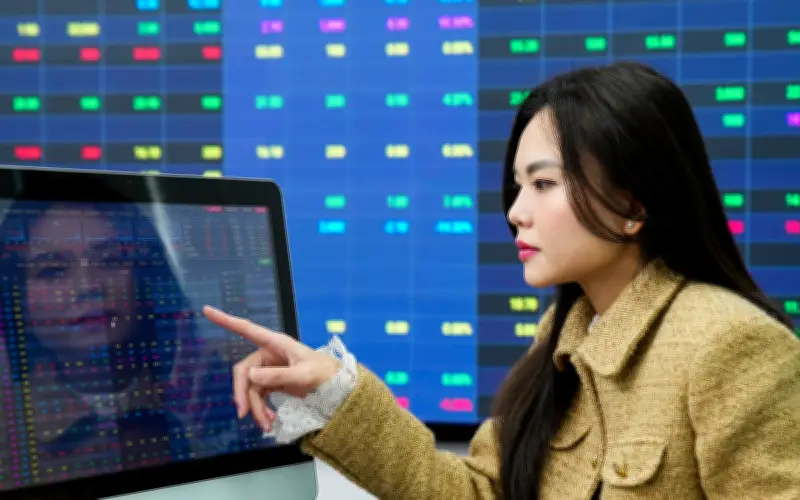 Nhận định thị trường chứng khoán: VN-Index phục hồi yếu, thanh khoản thấp