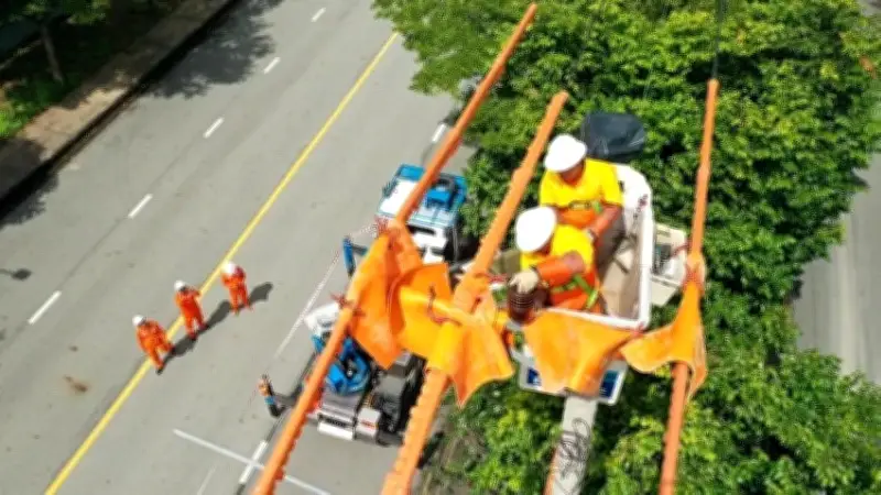 Nỗi lo quá tải hệ thống điện: Tiết kiệm điện trở thành trách nhiệm pháp lý
