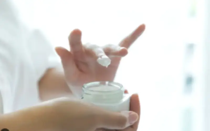 Nằm lòng 7 lợi ích của kem dưỡng ẩm để nuôi dưỡng làn da khỏe đẹp từ gốc