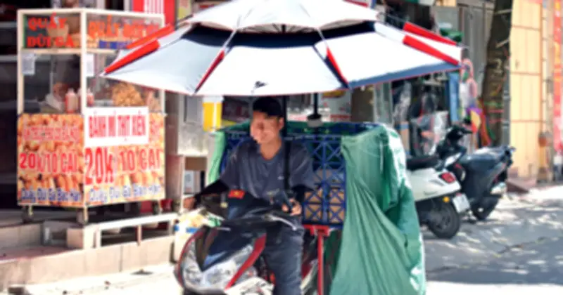 Nắng nóng đặc biệt gay gắt 40 độ C ở Bắc Bộ và Trung Bộ