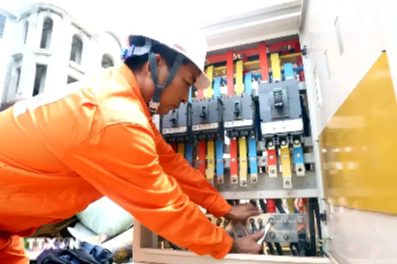 Nắng nóng diện rộng, tiêu thụ điện ngày 13/5 lập kỷ lục mới trong năm 2026