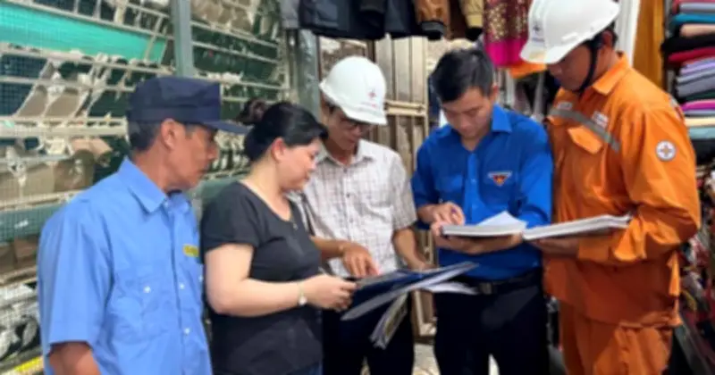Nắng nóng gia tăng, người dân Đà Nẵng lo tiền điện tăng gấp đôi